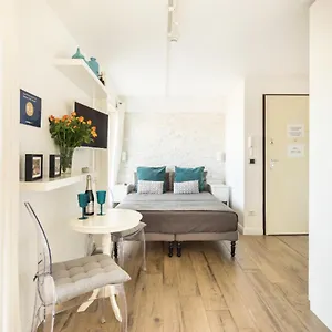 https://penthouse-in-porta-portese-2.it-romehotels.com